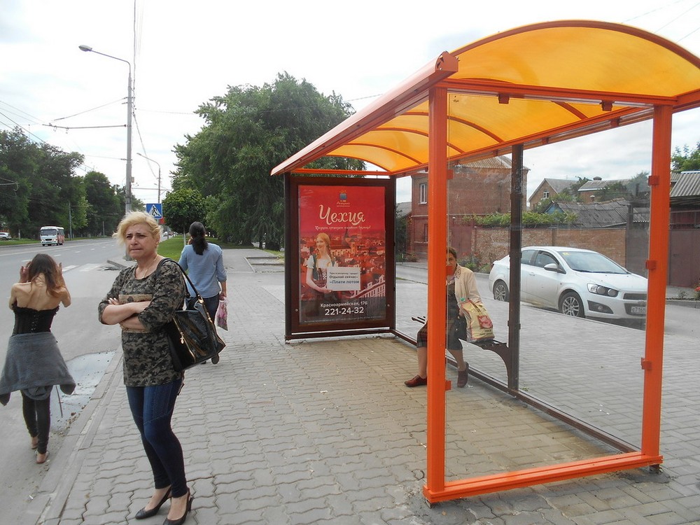 Фотография рекламного носителя, тип: Остановка 1.8x1.2, адрес: Шолохова пр-т., ост. ПервомР "пр.Шолохова/ул.Селиванова", Ростов-на-Дону, Ростовская область, Россия. Сторона А №631353