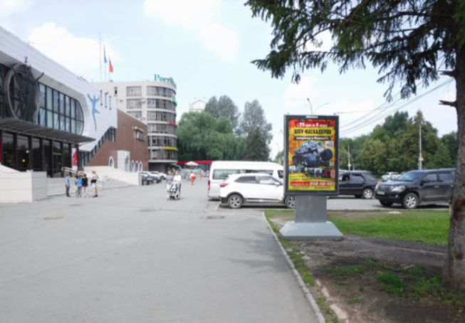 Фотография рекламного носителя, тип: Ситиформат 1.8x1.2, адрес: Революции ул., д.25, Пермь, Пермский край, Россия. Сторона B1 №769863