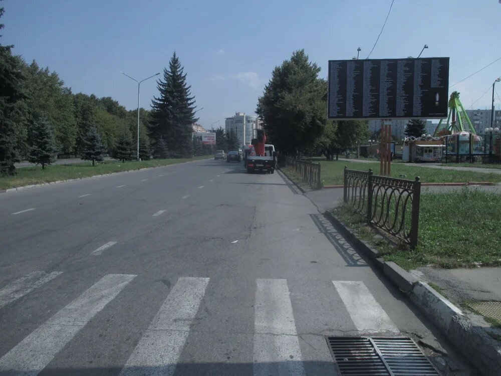 Фотография рекламного носителя, тип: Билборд 3x6, адрес: Владикавказская ул. Х Цоколаева ул., д.3, Владикавказ, Республика Северная Осетия – Алания, Россия. Сторона А №451652