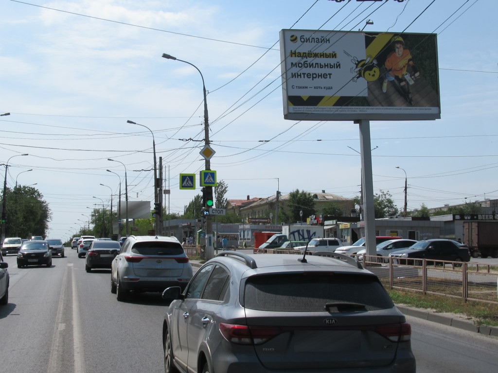 Фотография рекламного носителя, тип: Билборд 3x6, адрес: Ополченская ул., д.38 Х Батова ул., Волгоград, Волгоградская область, Россия. Сторона А №1042322