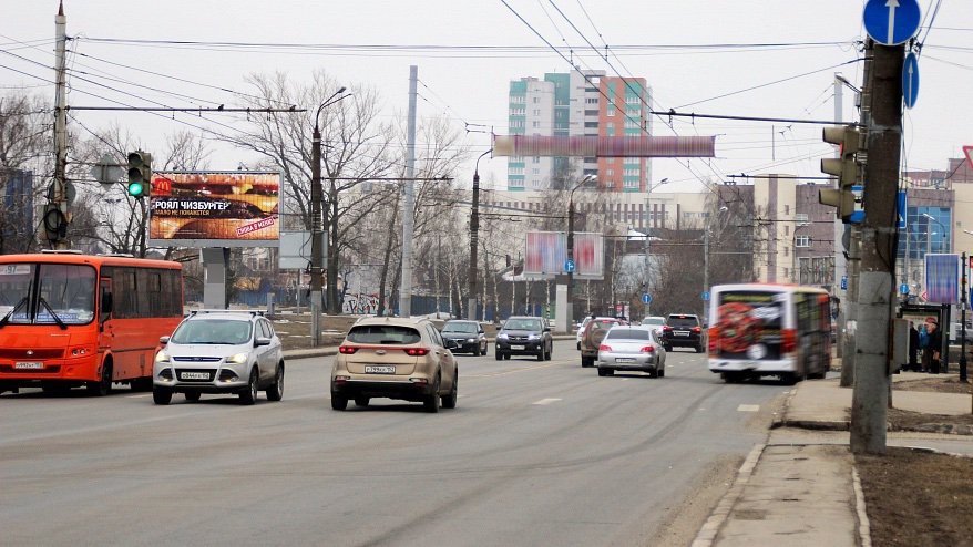 Фотография рекламного носителя, тип: Билборд 3x6, адрес: Родионова ул., поворот на мелкооптовый рынок, Нижний Новгород, Нижегородская область, Россия. Сторона Б1-Б3 №761038