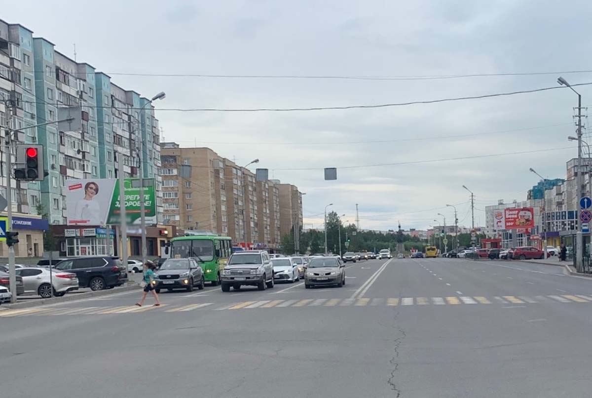 Фотография рекламного носителя, тип: Билборд 3x6, адрес: Ленина пр-т., д.46, Сургут, Ханты-Мансийский автономный округ – Югра, Россия. Сторона Б №778865