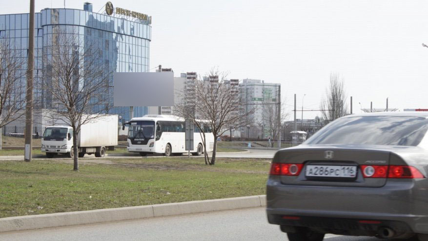 Фотография рекламного носителя, тип: Билборд 3x6, адрес: Сююмбике пр-т., ост. "Центр", Набережные Челны, Республика Татарстан, Россия. Сторона B №685870
