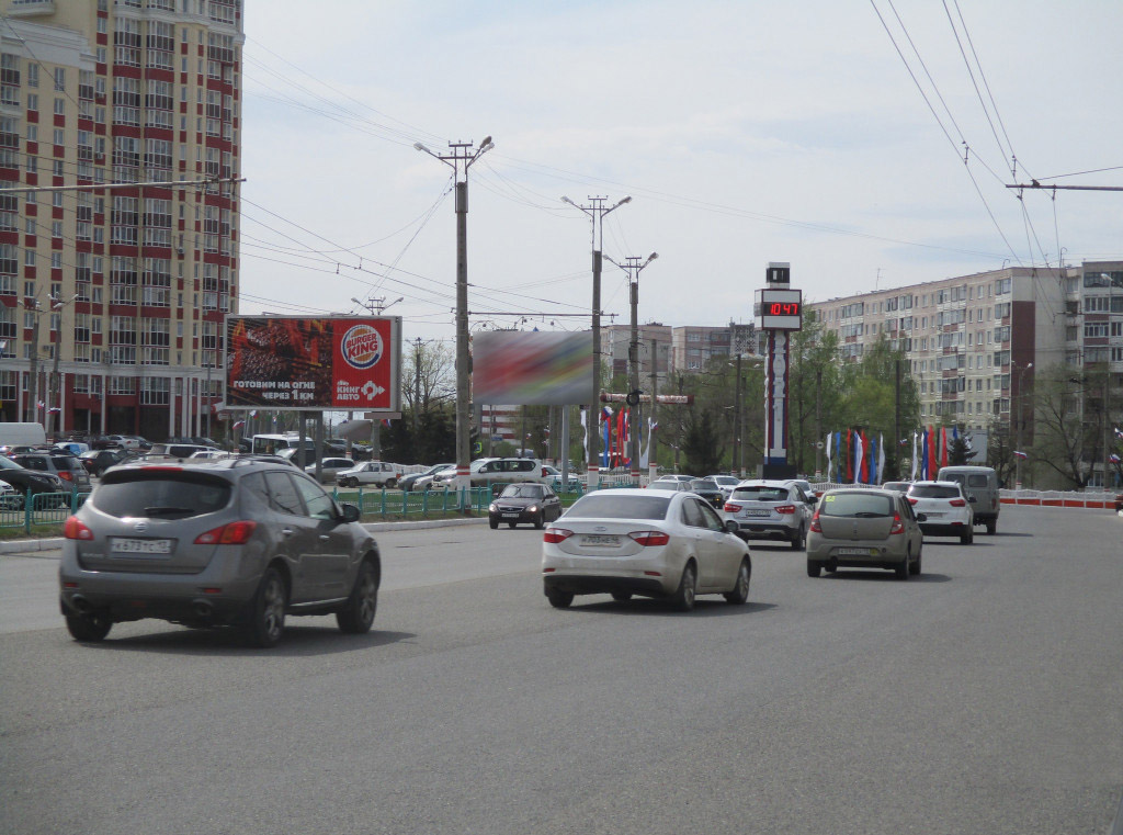 Фотография рекламного носителя, тип: Билборд 3x6, адрес: Косарева ул., д.50, Саранск, Республика Мордовия, Россия. Сторона Б1-Б3 №792454