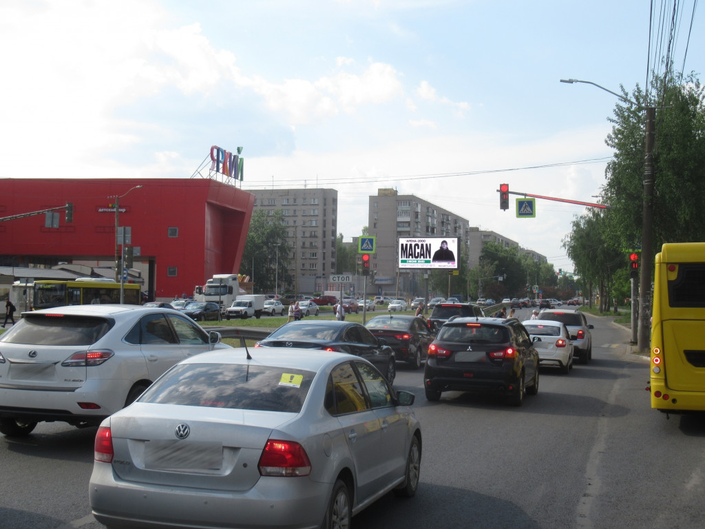 Фотография рекламного носителя, тип: Билборд 3x6, адрес: Машиностроителей пр-т., д.30, Ярославль, Ярославская область, Россия. Сторона А12 №832533