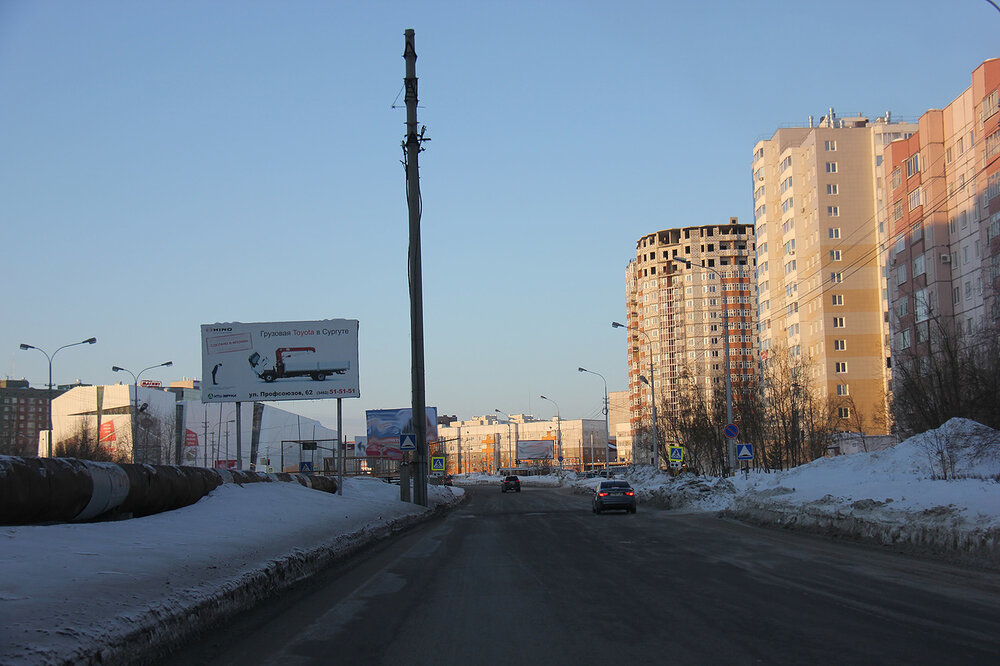 Фотография рекламного носителя, тип: Билборд 3x6, адрес: Пролетарский пр-т., д.3, поз.1, Сургут, Ханты-Мансийский автономный округ – Югра, Россия. Сторона Б №1068408