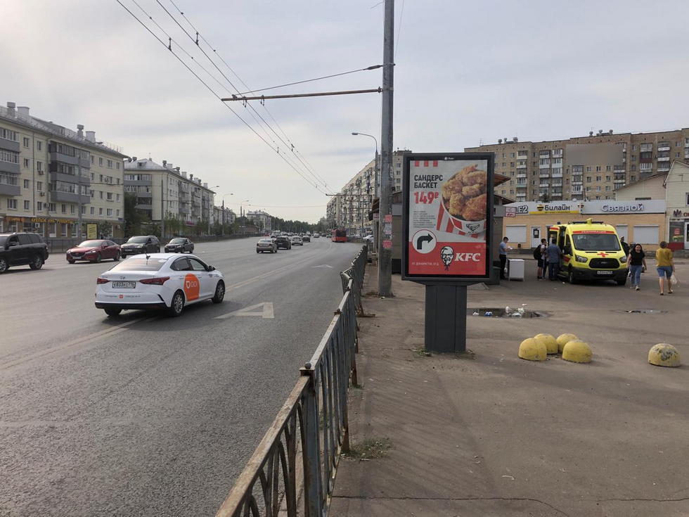 Фотография рекламного носителя, тип: Ситиформат 1.8x1.2, адрес: Декабристов ул., д.133, Казань, Республика Татарстан, Россия. Сторона А №328835