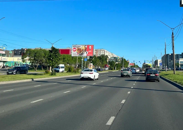 Фотография рекламного носителя, тип: Билборд 3x6, адрес: Октябрьский пр-т., д.32, Череповец, Вологодская область, Россия. Сторона 1А1-1А3 №462071