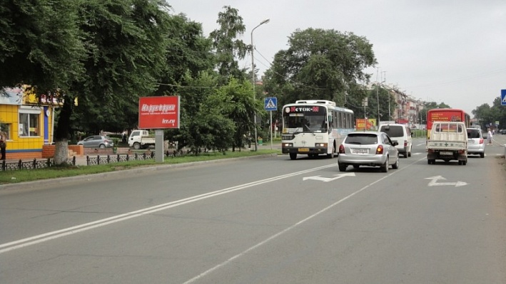 Фотография рекламного носителя, тип: Нестандартный ситиформат, адрес: Некрасова ул., д.61, поз.1, Уссурийск, Приморский край, Россия. Сторона В №791436