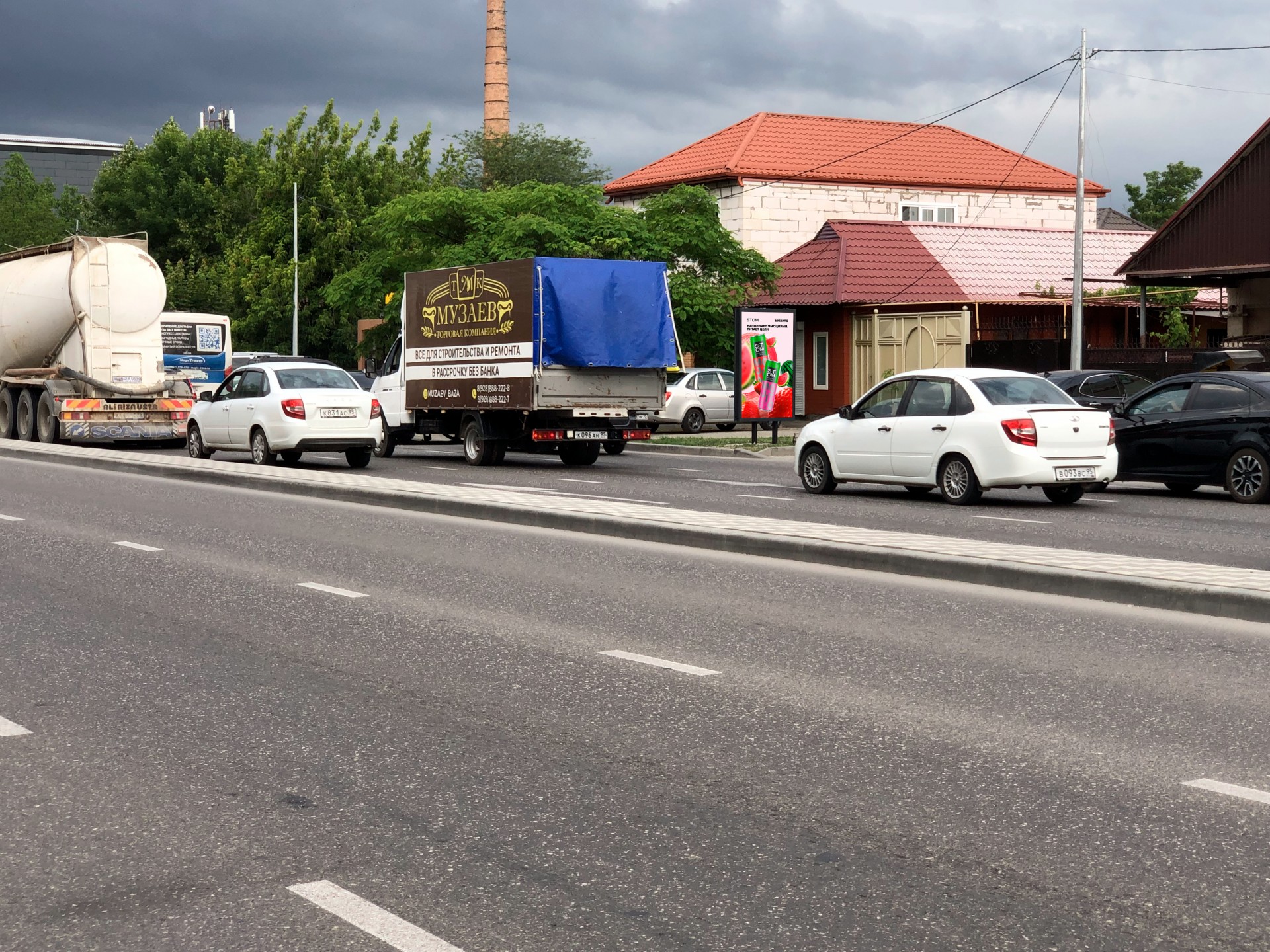Фотография рекламного носителя, тип: Ситиформат 1.8x1.2, адрес: Жуковского ул., поз.14, Грозный, Республика Чечня, Россия. Сторона А №1084424