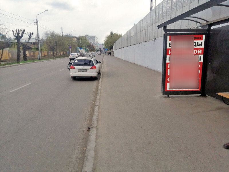 Фотография рекламного носителя, тип: Остановка 1.8x1.2, адрес: Перенсона ул., д.33, останвока Локомотив, Красноярск, Красноярский край, Россия. Сторона А №1046583