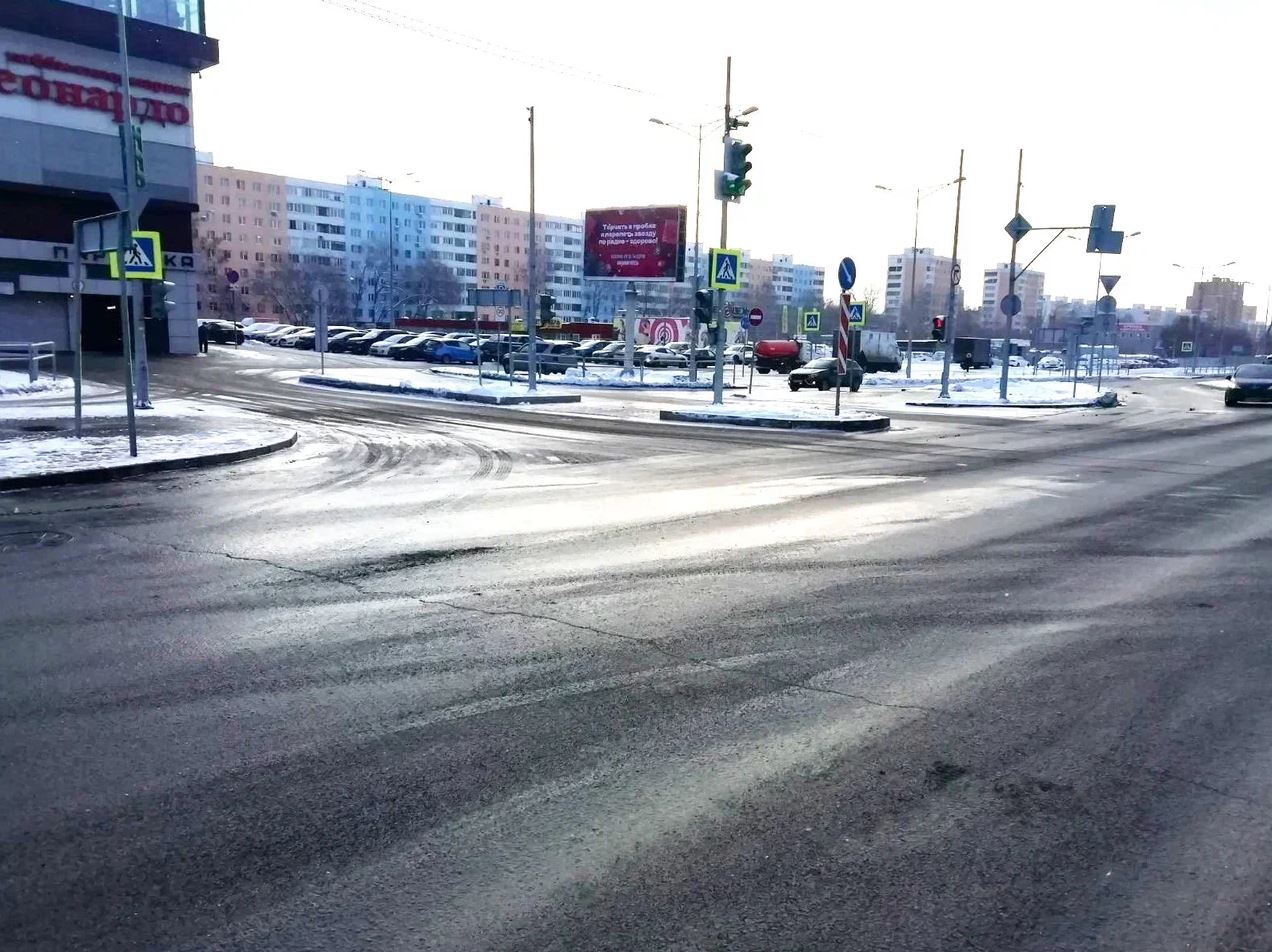 Фотография рекламного носителя, тип: Билборд 3x6, адрес: Московское ш. Х Зои Космодемьянской ул., ТЦ "Эль Рио", Самара, Самарская область, Россия. Сторона B №954089