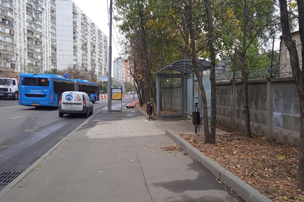 Фотография рекламного носителя, тип: Ситиформат 1.8x1.2, адрес: Мясищева ул., ост. "Филевская пойма", Москва, Россия. Сторона А №1022985