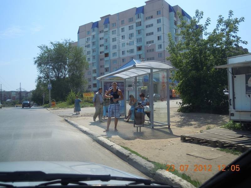 Фотография рекламного носителя, тип: Остановка 1.8x1.2, адрес: Тархова ул., 6-й квартал, Саратов, Саратовская область, Россия. Сторона А №747354