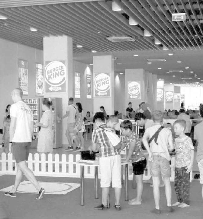 Фотография рекламного носителя, тип: Лайтбокс, адрес: Торговый центр «Галерея Краснодар», Володи Головатого ул., д.313, Краснодар, Краснодарский край, Россия. Сторона/вариант №873004