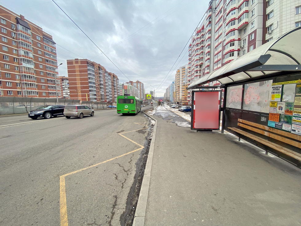 Фотография рекламного носителя, тип: Остановка 1.8x1.2, адрес: Чернышевского ул., д.98, ост. "7-ой микрорайон", Красноярск, Красноярский край, Россия. Сторона А №1029810