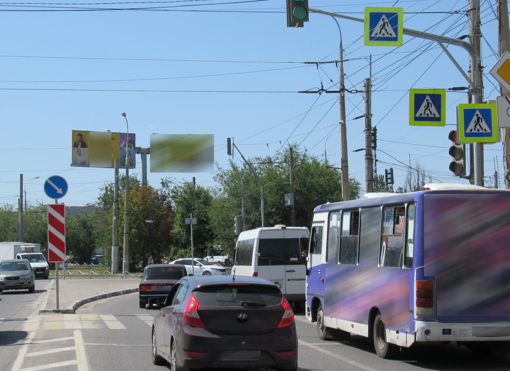 Фотография рекламного носителя, тип: Билборд 3x6, адрес: Ополченская ул., транспортная развязка с Шурухина ул., Волгоград, Волгоградская область, Россия. Сторона A1 №1000656