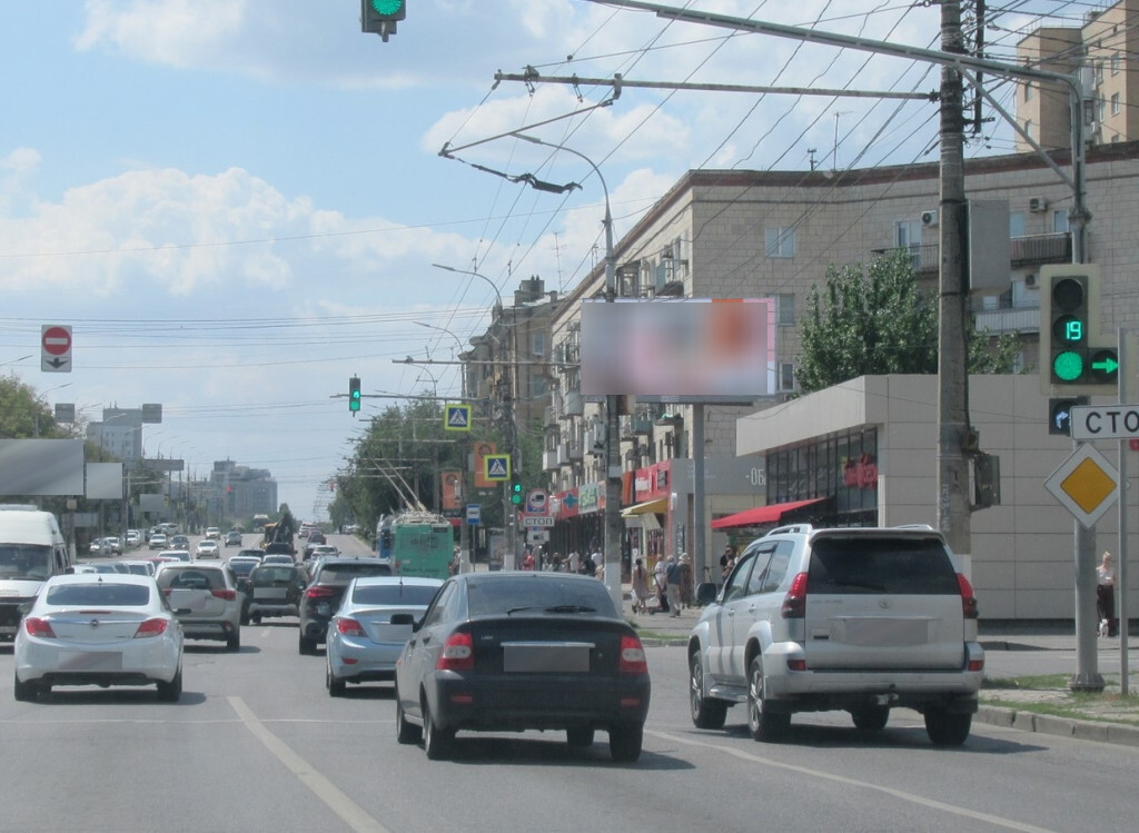 Фотография рекламного носителя, тип: Билборд 3x6, адрес: Ленина пр-т., д.43Б Х 7-й Гвардейской ул., Волгоград, Волгоградская область, Россия. Сторона A №1000638