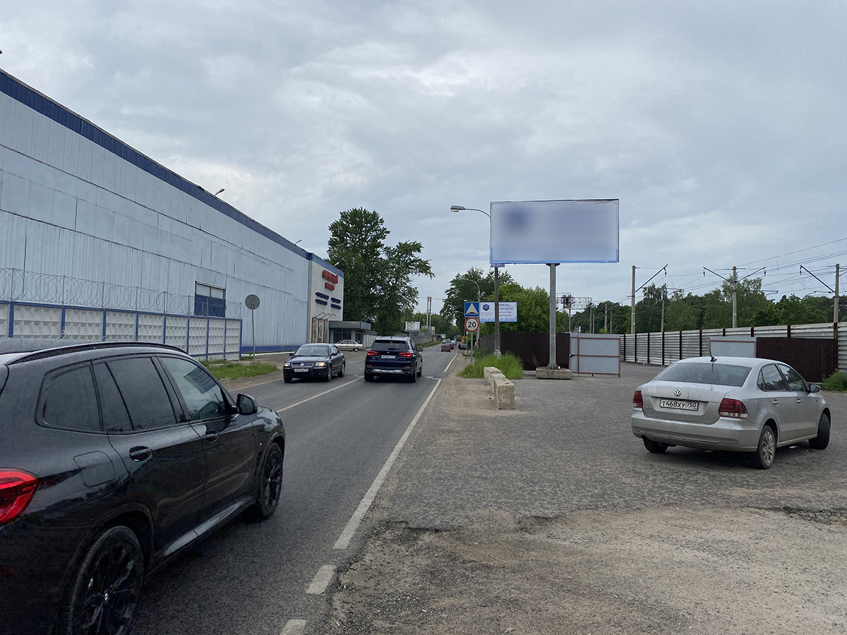 Фотография рекламного носителя, тип: Билборд 3x6, адрес: Праволинейная ул., напротив ЖМЗ, Жуковский, Московская область, Россия. Сторона A №978295