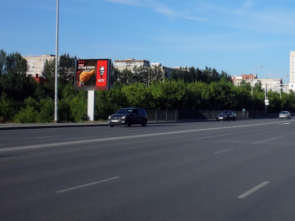 Фотография рекламного носителя, тип: Ситиборд 2.7x3.7, адрес: Фурманова ул., д.1 Х Машинная ул., Екатеринбург, Свердловская область, Россия. Сторона Б №789936