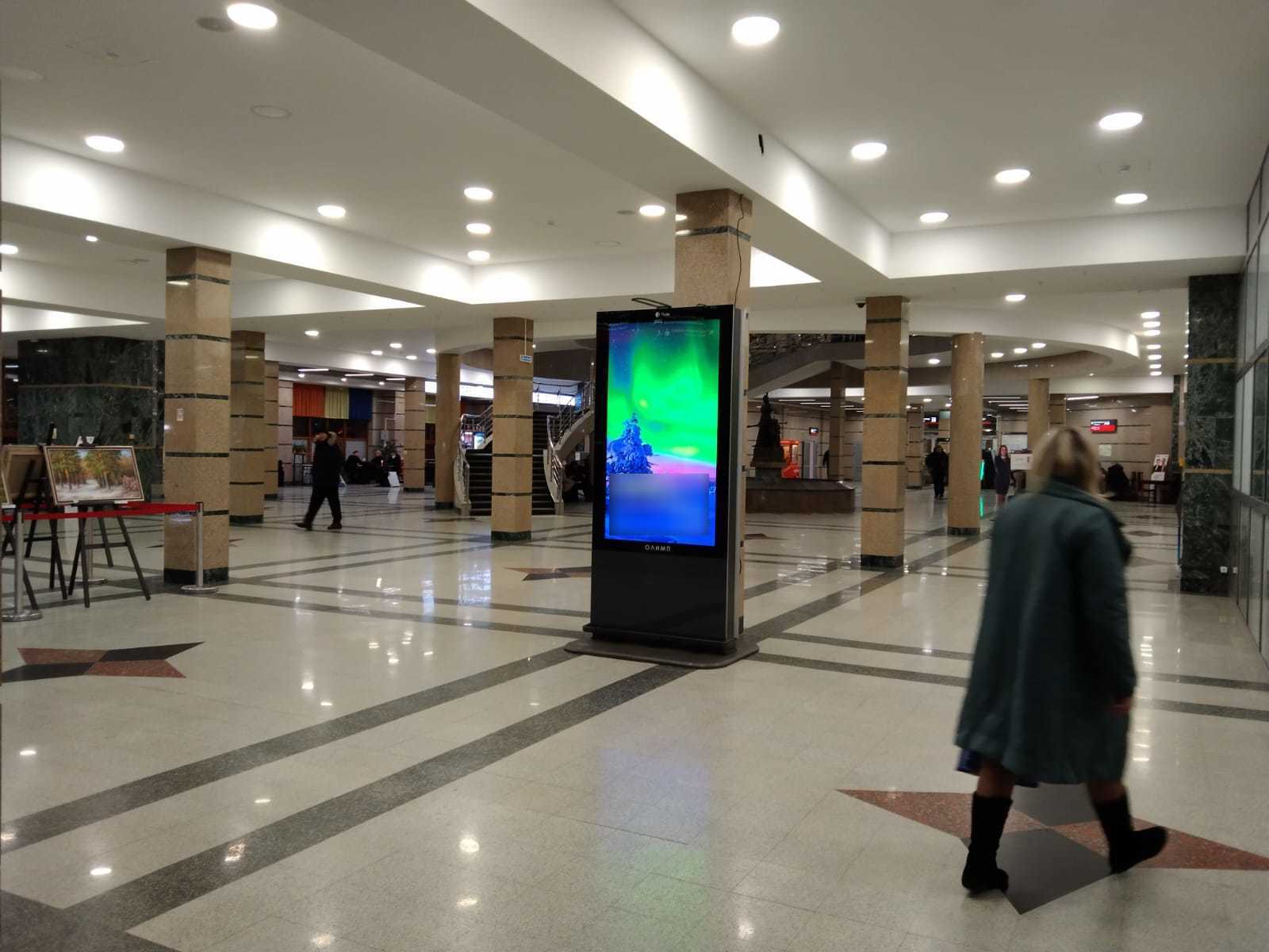 Фотография рекламного носителя, тип: Видеоэкран, адрес: ЖД вокзал «Челябинск-Главный», Привокзальная ул., д.1, Челябинск, Челябинская область, Россия. Сторона/вариант A1-A10 №1060638