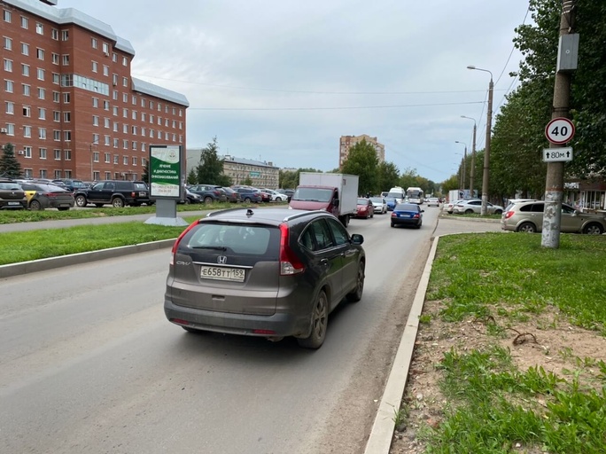 Фотография рекламного носителя, тип: Ситиформат 1.8x1.2, адрес: Советской Армии ул., д.23, Пермь, Пермский край, Россия. Сторона B №1050938