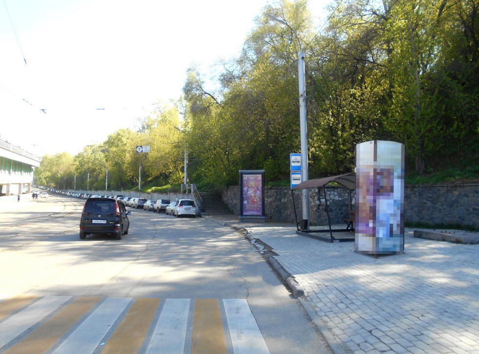 Фотография рекламного носителя, тип: Пиллар 3x1.4, адрес: Челнокова ул., ост. " Маяковского", Иркутск, Иркутская область, Россия. Сторона А №836432