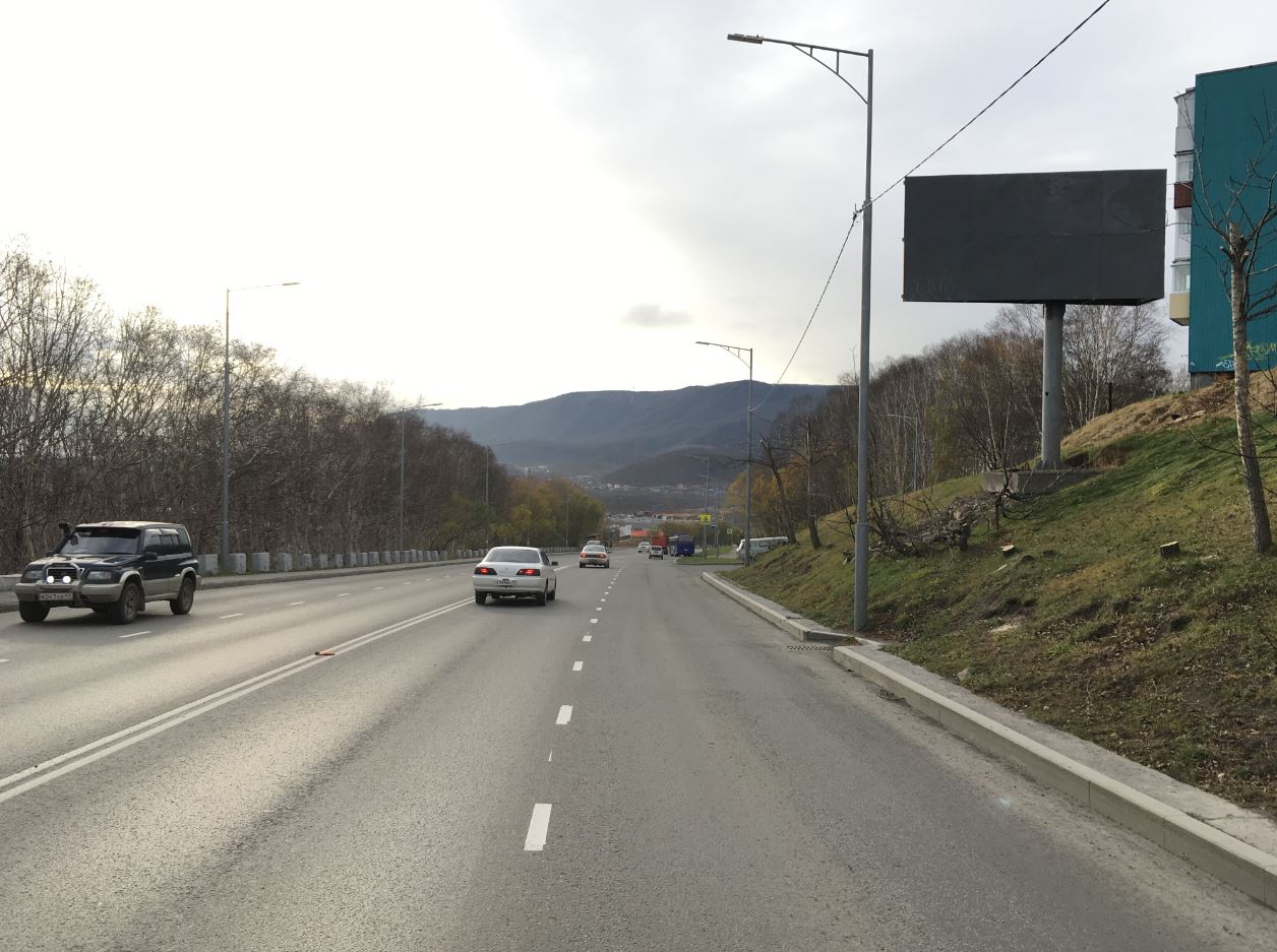 Фотография рекламного носителя, тип: Билборд 3x6, адрес: Цилковского пр-т., д.11, Петропавловск-Камчатский, Камчатский край, Россия. Сторона А №777413