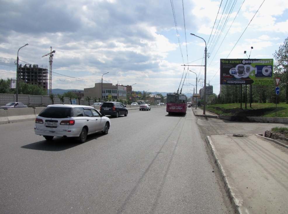 Фотография рекламного носителя, тип: Билборд 3x6, адрес: Партизана Железняка ул, д.40, Красноярск, Красноярский край, Россия. Сторона А1-А3 №791534
