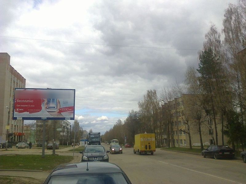 Фотография рекламного носителя, тип: Билборд 3x6, адрес: Кловская ул., маг. Продукты, Смоленск, Смоленская область, Россия. Сторона Б №383050