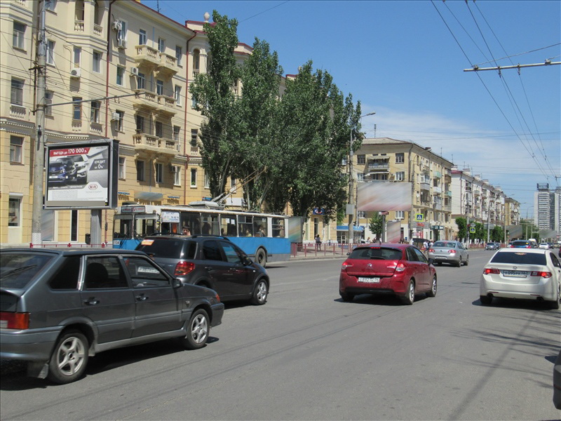 Фотография рекламного носителя, тип: Ситиборд 2.7x3.7, адрес: Рабоче-Крестьянская ул., д.8, Волгоград, Волгоградская область, Россия. Сторона Б №595656