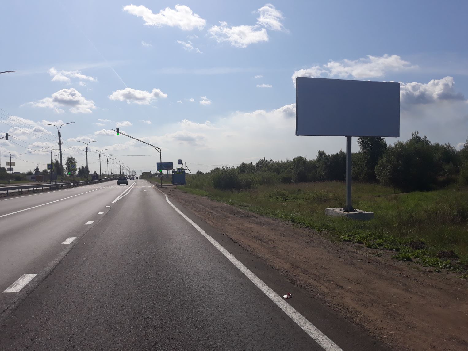 Фотография рекламного носителя, тип: Билборд 3x6, адрес: Кирилловское ш., 20м до ост. Тоншалово пос., Череповец, Вологодская область, Россия. Сторона A №992063