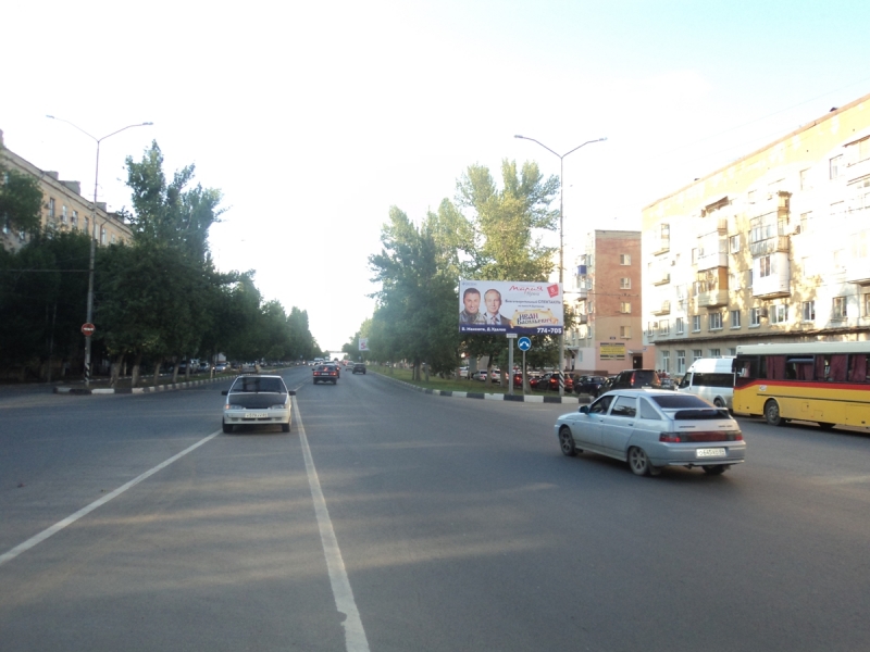 Фотография рекламного носителя, тип: Билборд 3x6, адрес: Строителей пр-т., д.28 Х 1-й Строителей пр-т., Саратов, Саратовская область, Россия. Сторона А №606816