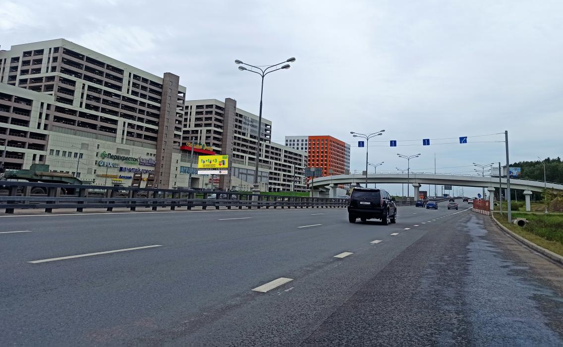 Фотография рекламного носителя, тип: Билборд 3x6, адрес: Боровское ш., д.4, стр.2, напротив, Москва, Россия. Сторона Б №824533