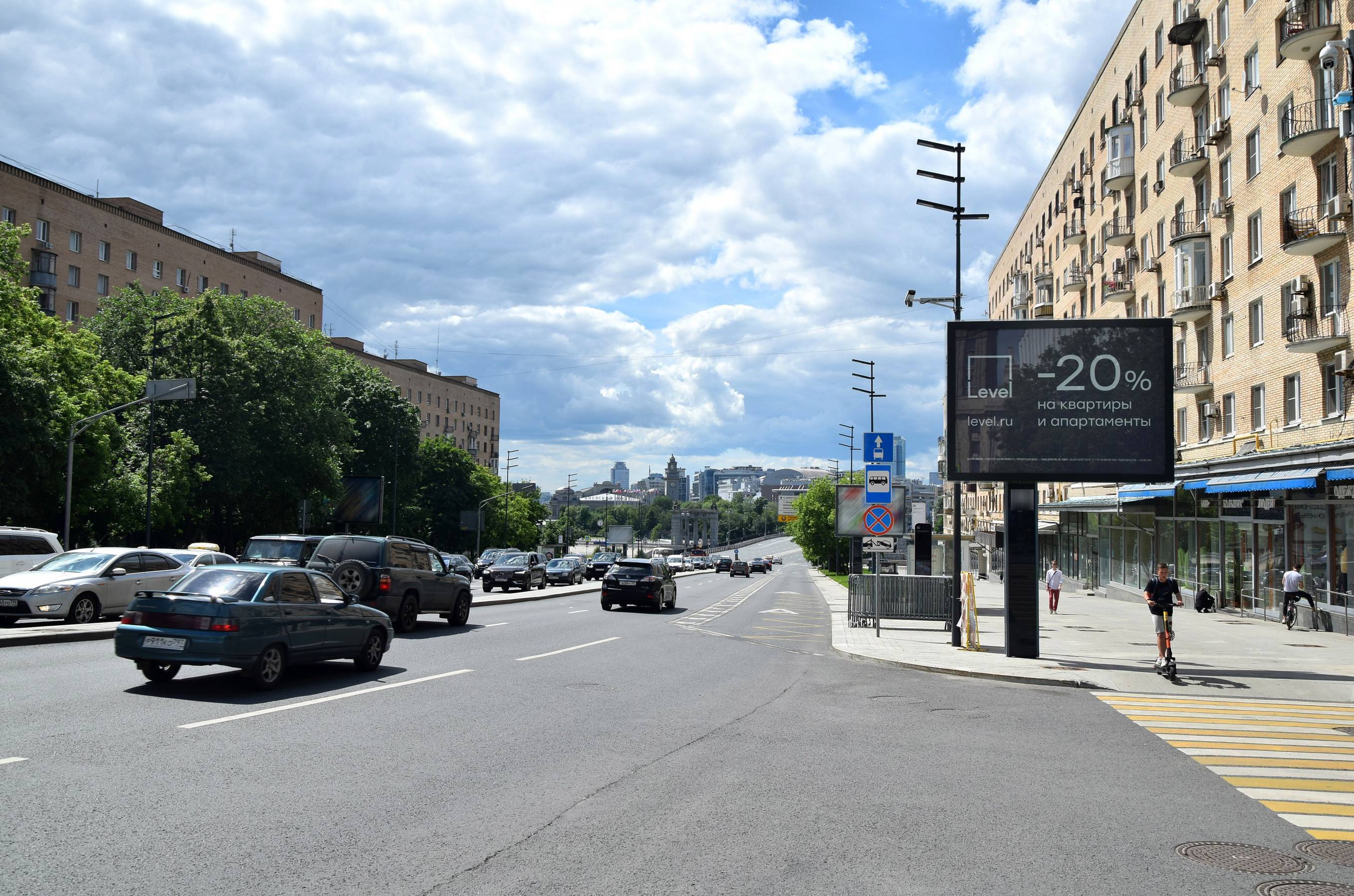 Фотография рекламного носителя, тип: Ситиборд 2.7x3.7, адрес: Смоленская ул., д.10, поз.1, Москва, Россия. Сторона A1-A5 №366867