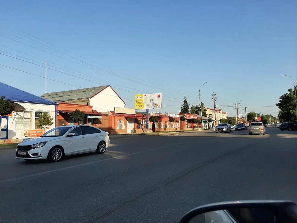 Фотография рекламного носителя, тип: Билборд 3x6, адрес: Эльхотово с., Кирова ул., магазин "Магнит", Владикавказ, Республика Северная Осетия – Алания, Россия. Сторона Б №1058174