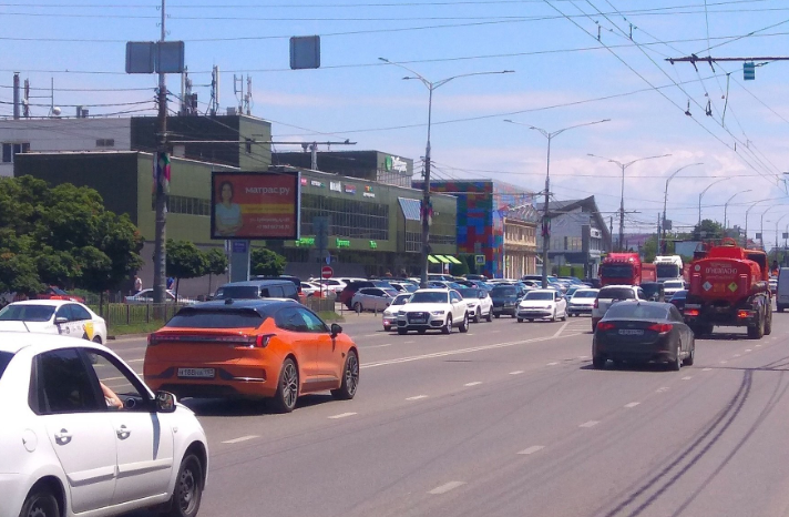 Фотография рекламного носителя, тип: Ситиборд 2.7x3.7, адрес: Красных Партизан ул., д.171, Краснодар, Краснодарский край, Россия. Сторона Б №458731