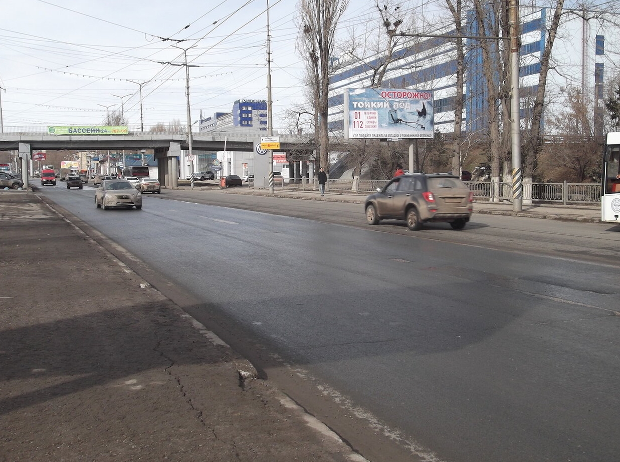 Фотография рекламного носителя, тип: Билборд 3x6, адрес: 50 лет Октября пр-т., Галерея ТАУ ТРЦ, Саратов, Саратовская область, Россия. Сторона А №609688