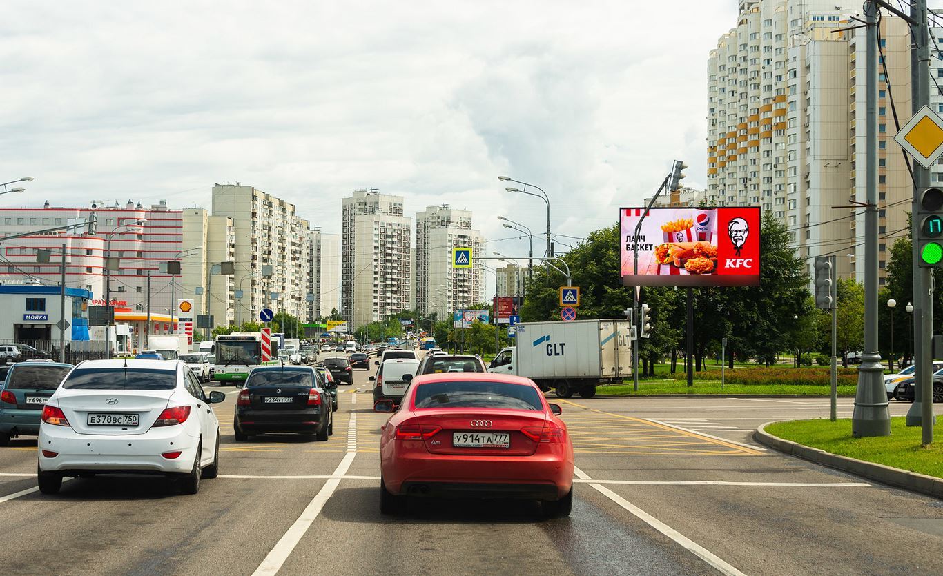 Фотография рекламного носителя, тип: Билборд 3x6, адрес: Пятницкое ш., д.17, корп.1 Х 1-й Митинский пер., Москва, Россия. Сторона Аh1-Аh4 №882638