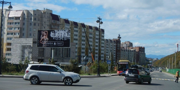 Фотография рекламного носителя, тип: Билборд 3x6, адрес: Щетининой ул., д.32 Х Горшкова ул., Владивосток, Приморский край, Россия. Сторона Б1 №774902