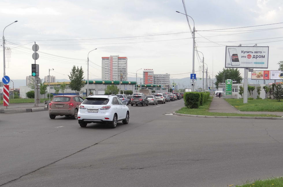 Фотография рекламного носителя, тип: Билборд 3x6, адрес: Шахтеров ул., д.39, Красноярск, Красноярский край, Россия. Сторона A1-A3 №515751