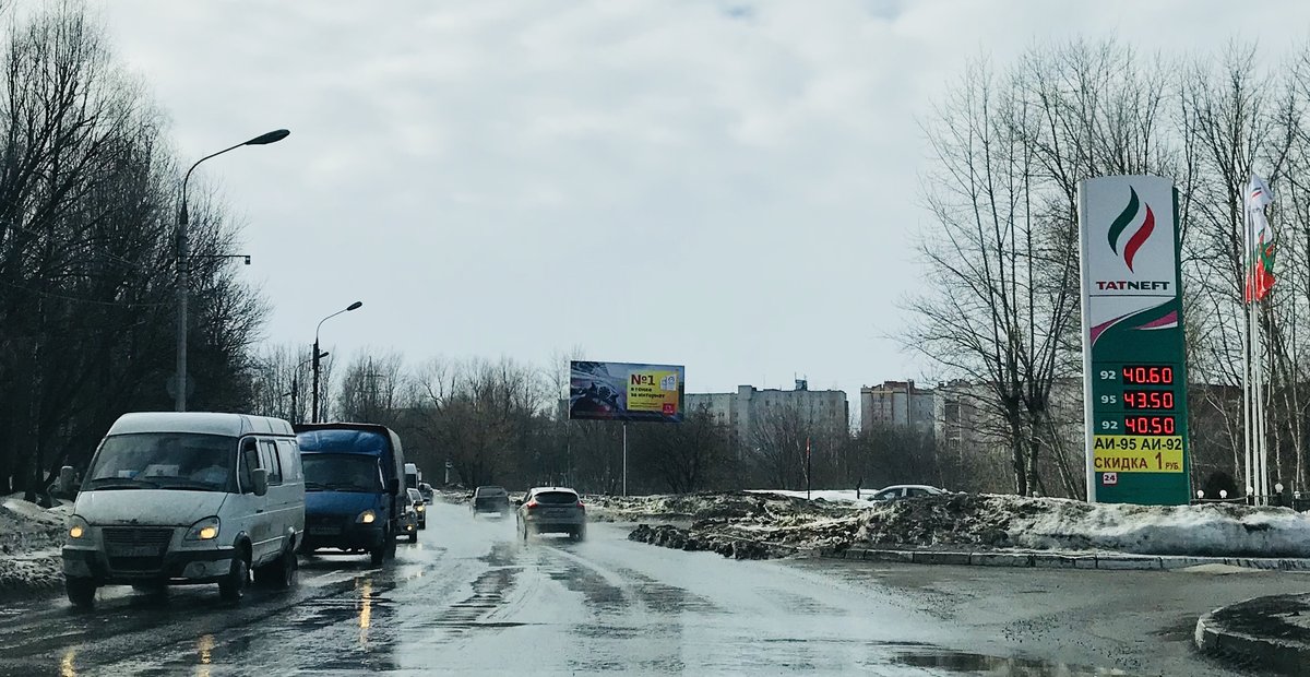 Фотография рекламного носителя, тип: Билборд 3x6, адрес: Ленинского Комсомола ул., д.19, Чебоксары, Республика Чувашия, Россия. Сторона A №838467