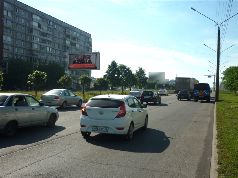 Фотография рекламного носителя, тип: Билборд 3x6, адрес: Октябрьский пр-т., д.39, Череповец, Вологодская область, Россия. Сторона А4-A6 №632927