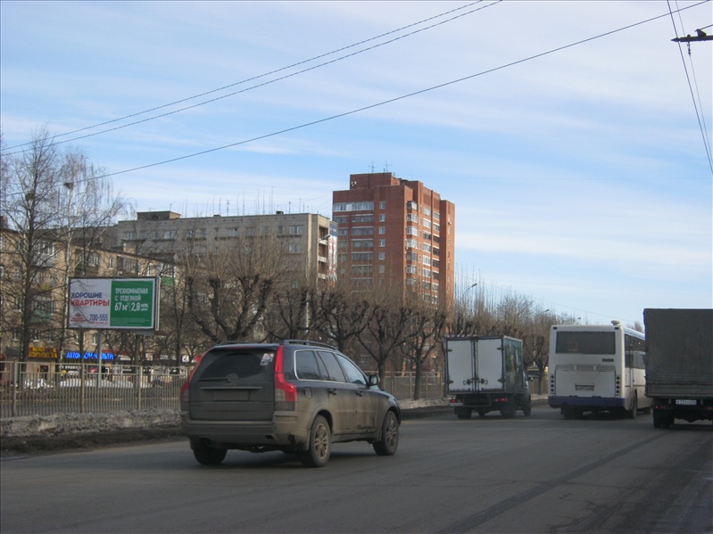 Фотография рекламного носителя, тип: Билборд 3x6, адрес: Ленинградский пр-т., д.40, напротив ТЦ "Космос", Ярославль, Ярославская область, Россия. Сторона Б №523415