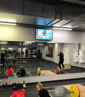 Фотография рекламного носителя, тип: Видеоэкран, адрес: Фитнес-центр «Fitness House на Наличной», Наличная ул., д.44, корп.1, Санкт-Петербург, Россия. Сторона/вариант 6 №981187