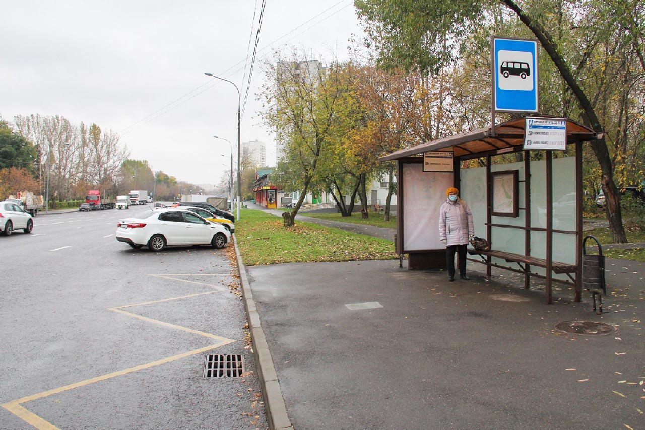 Фотография рекламного носителя, тип: Остановка 1.8x1.2, адрес: Юрловский пр-зд., д.17, Москва, Россия. Сторона А №936655