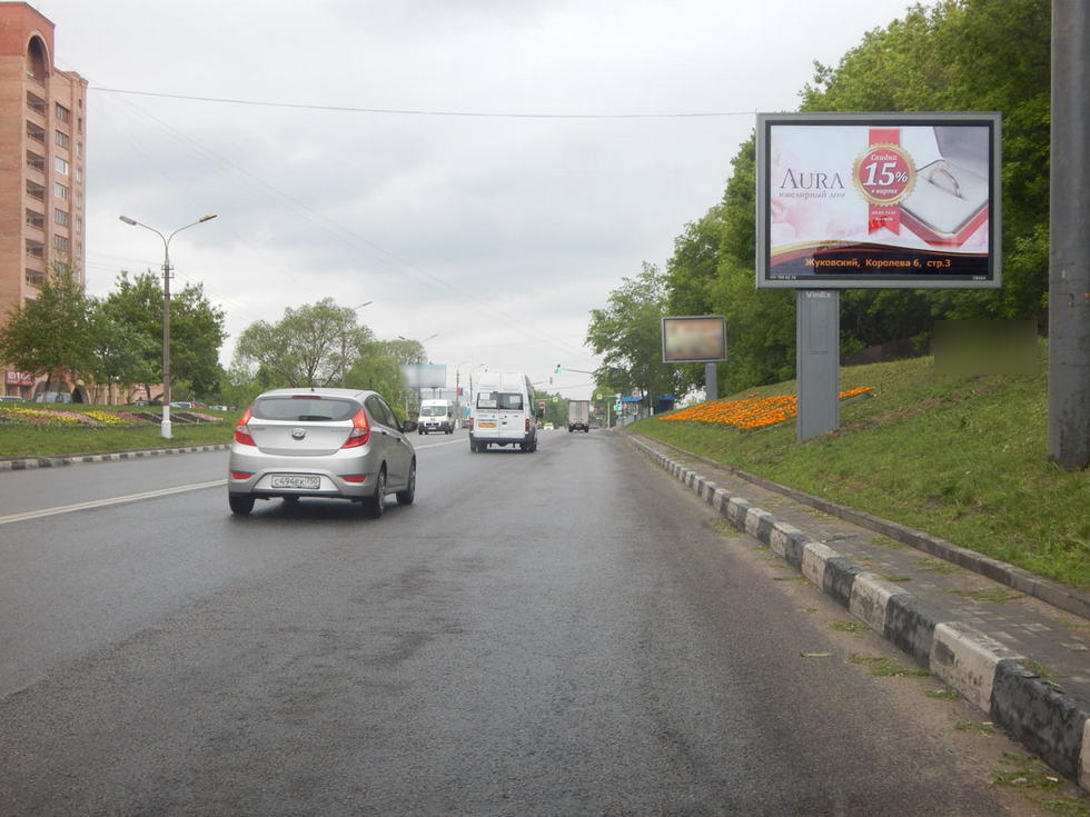 Фотография рекламного носителя, тип: Ситиборд 2.7x3.7, адрес: Гагарина ул., д.85, поз.2, Жуковский, Московская область, Россия. Сторона A1-A5 №490016