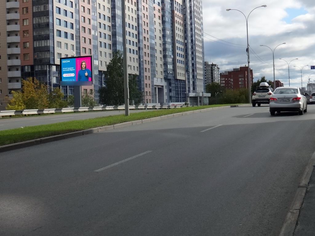 Фотография рекламного носителя, тип: Ситиборд 2.7x3.7, адрес: Московская ул., д.42 Х Куйбышева ул, Екатеринбург, Свердловская область, Россия. Сторона Б №826497