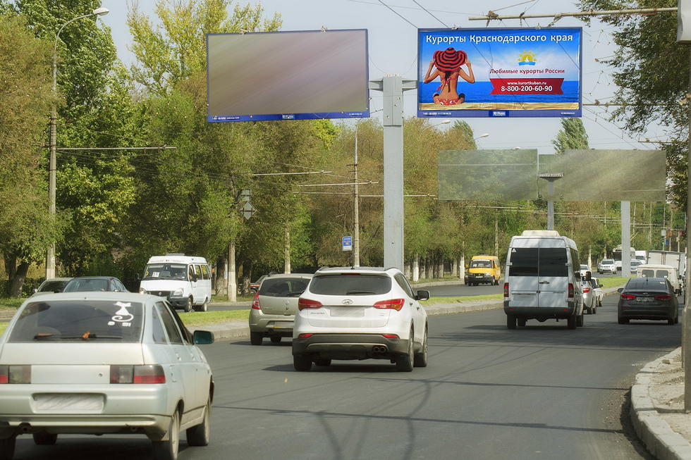 Фотография рекламного носителя, тип: Билборд 3x6, адрес: Ленина пр-т. Х Возрождения пл., Волгоград, Волгоградская область, Россия. Сторона А1 №337746