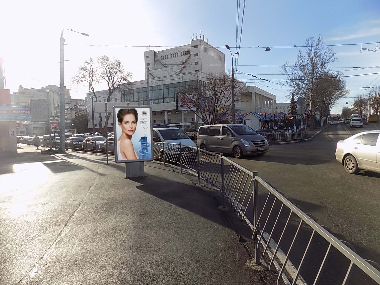 Фотография рекламного носителя, тип: Ситиформат 1.8x1.2, адрес: Кирова пр-т., д.19, Симферополь, Республика Крым, Россия. Сторона B №824295
